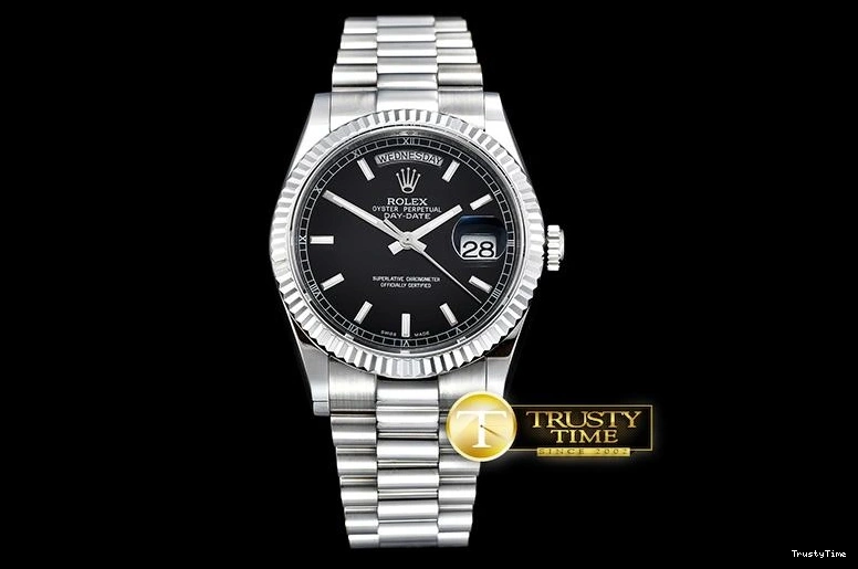 0524 RDD0215D – DayDate 36mm Chic 687